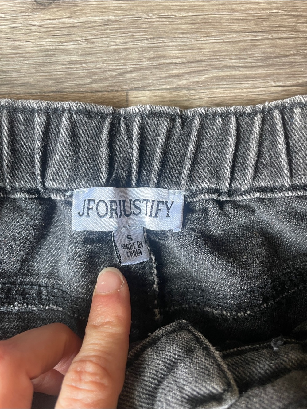 Cargo Pants - Picture 2 of 3
